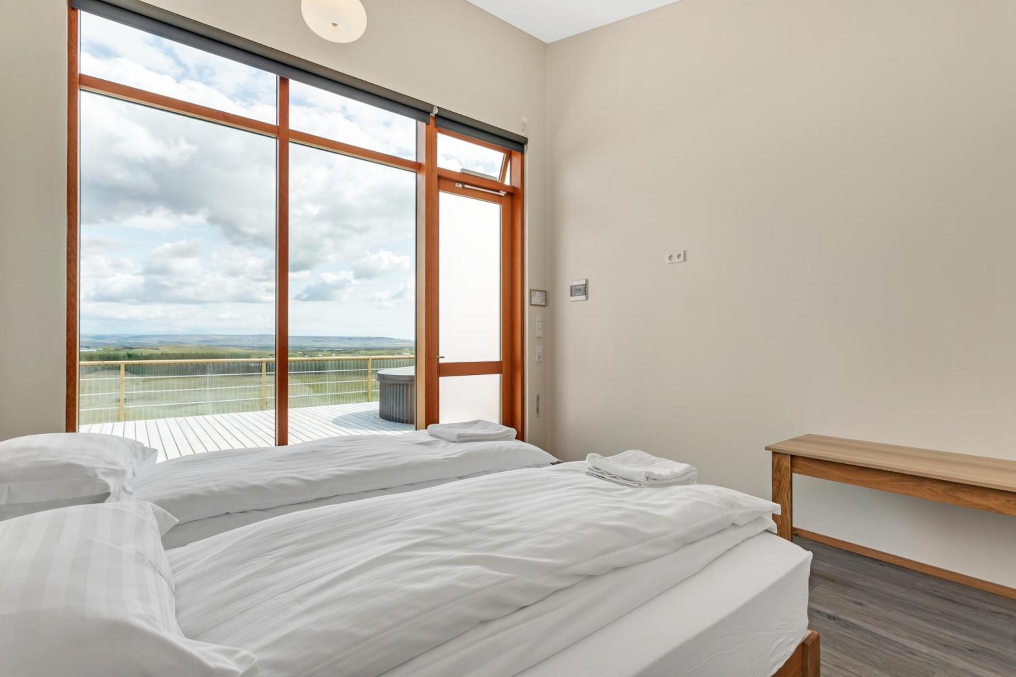 Vakantiehuis 4bed 4bath Sauna & Hot Tub *